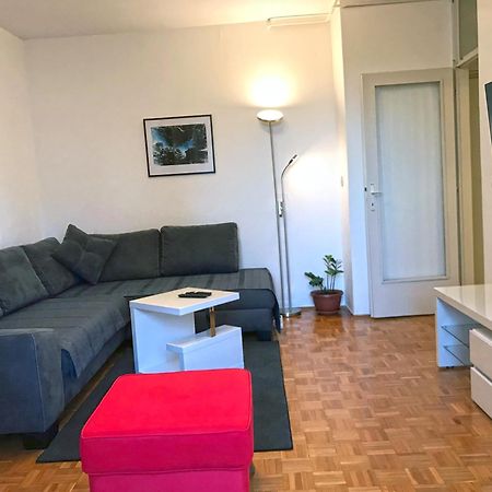 Blue Sky Apartment Pula Luaran gambar